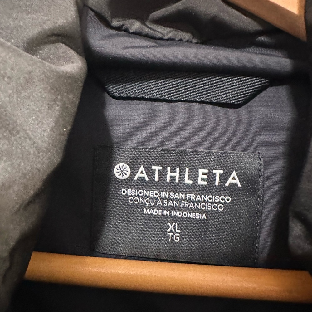 Athleta Forecast Rainout Shell II Black Sz XL - Picture 2 of 7